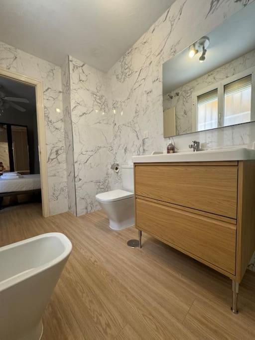 Apartamento En San Bernardo, El Barrio Torero Sevilla Exterior foto